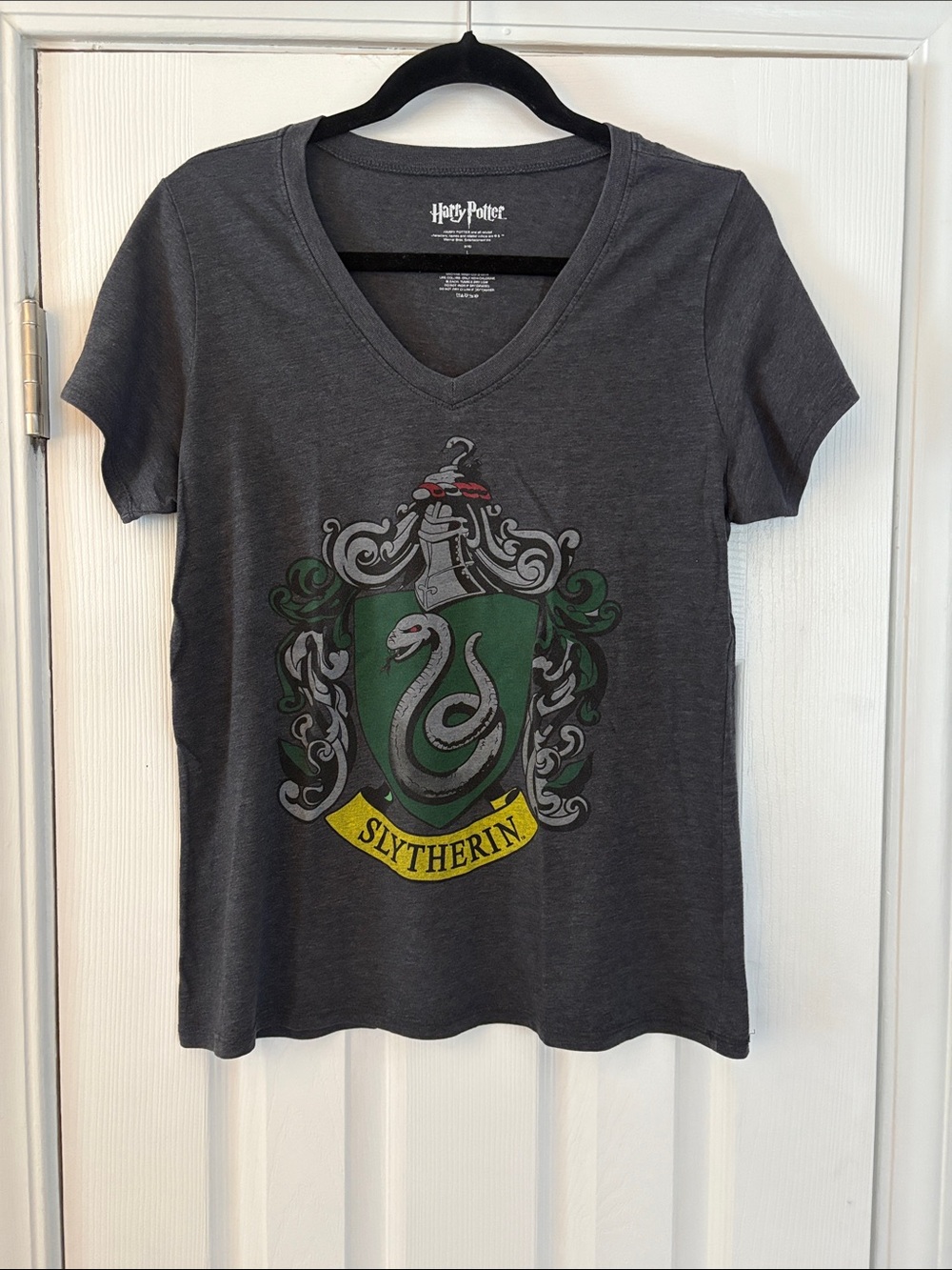Harry Potter Slytherin Crest Graphic Tee Dark Grey Heather V-Neck T-Shirt Size L